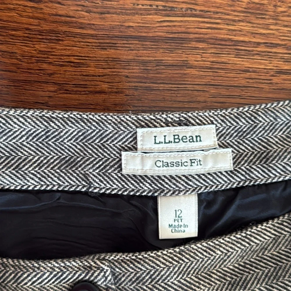 LL Bean vintage gray and black herringbone A line tweed skirt size 12
